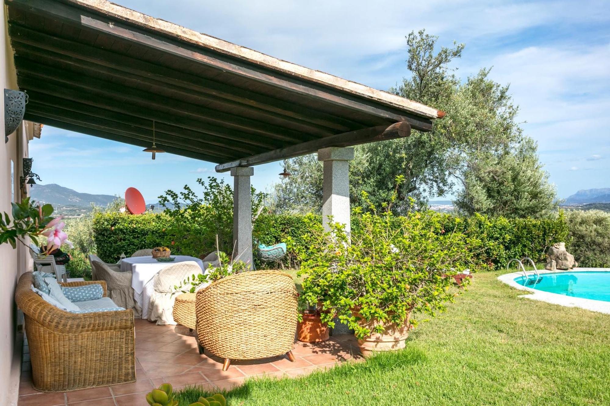 Villa Peditoltu ออลเบีย ภายนอก รูปภาพ
